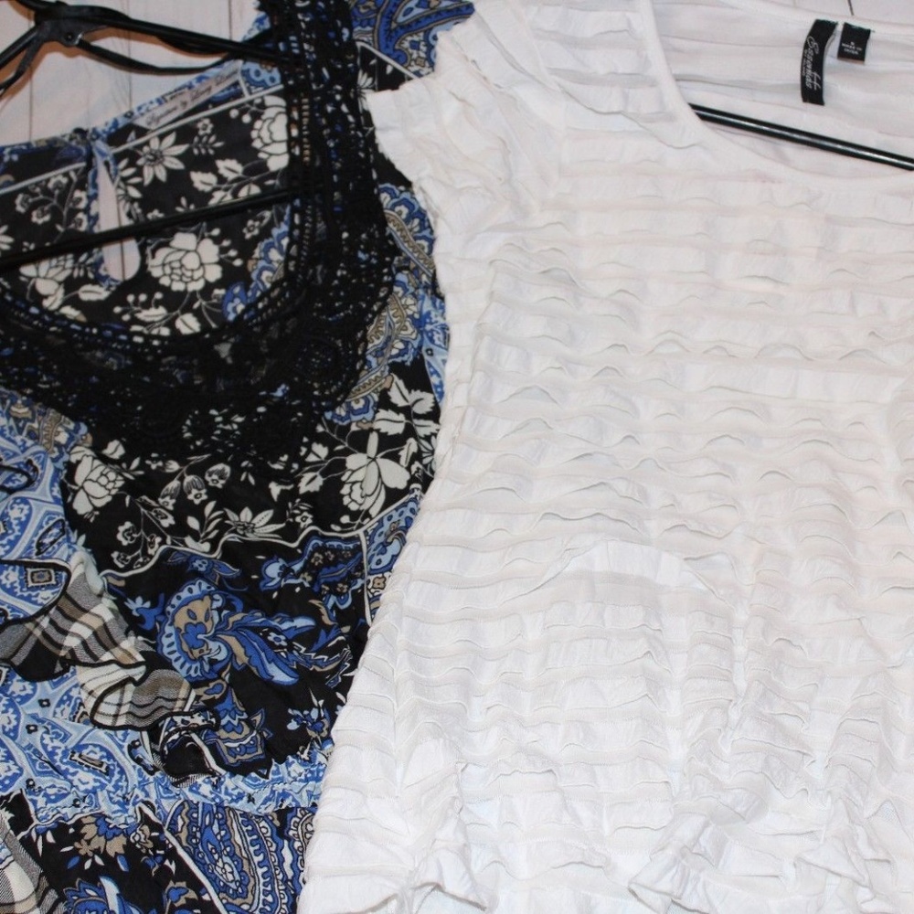 2 x Women's SMALL Blouse Tops